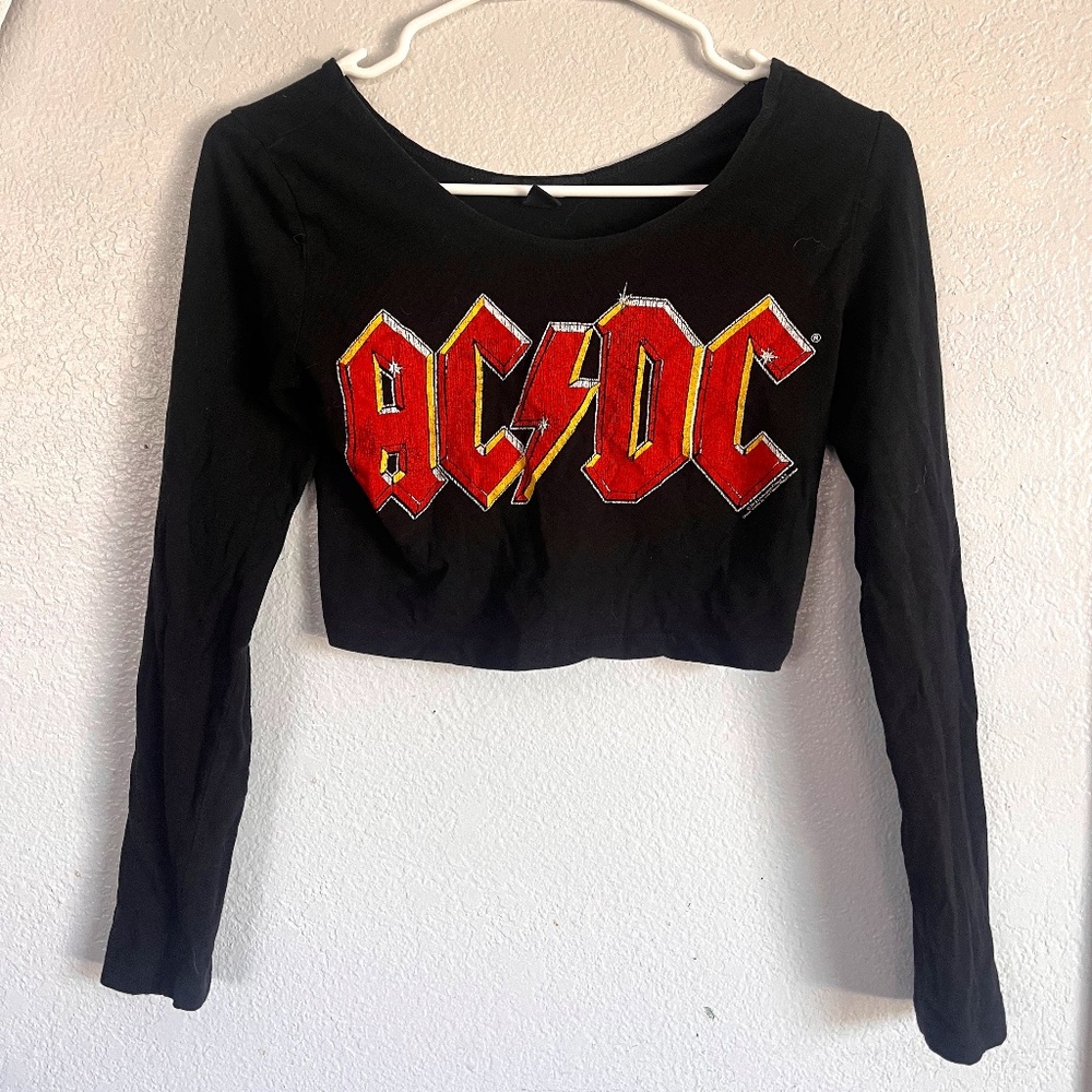 Medium AC/DC Crop top